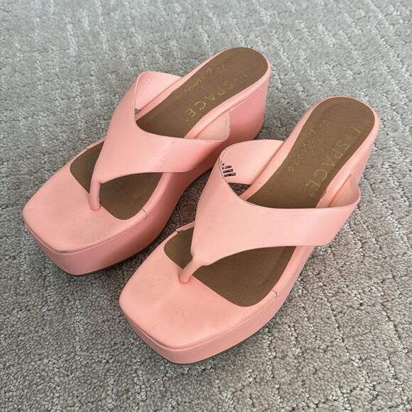 Lspace x Matisse “Alisa” platform thong flip flop in crystal pink square toe - Picture 3 of 11